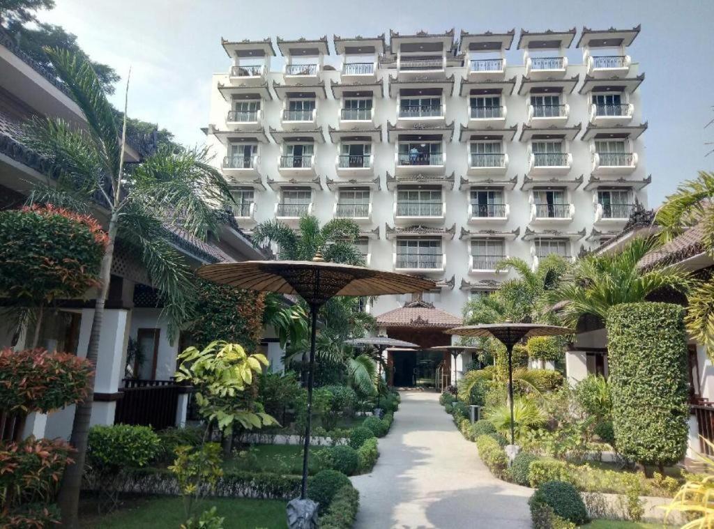 Yadanarpon Dynasty Hotel Mandalay Ngoại thất bức ảnh