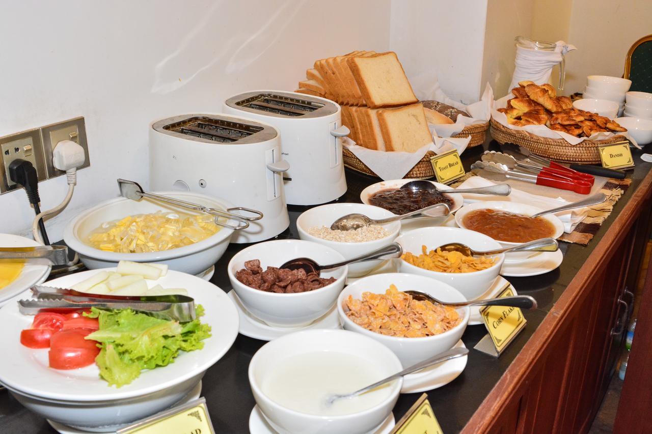 Yadanarpon Dynasty Hotel Mandalay Ngoại thất bức ảnh